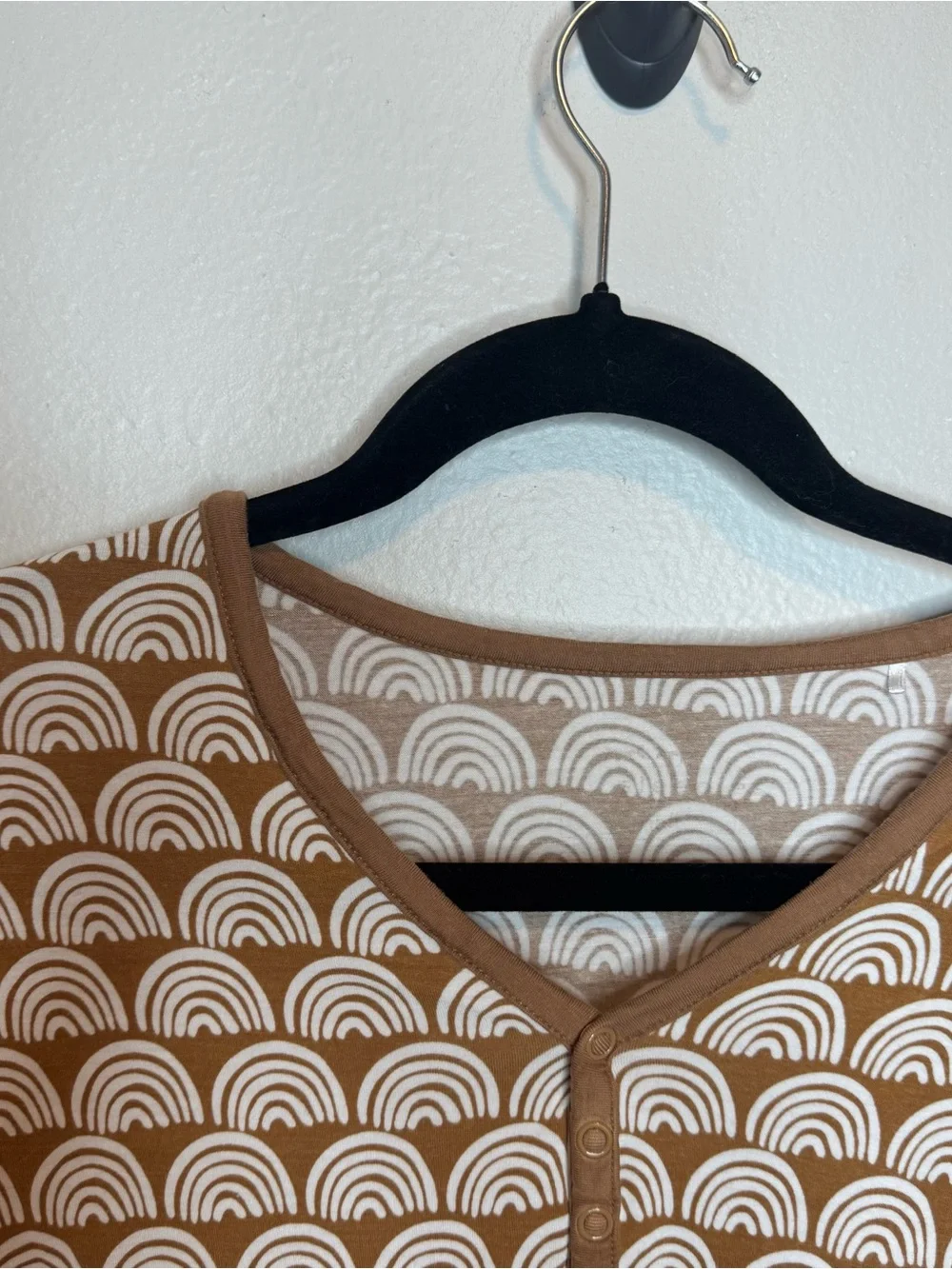 Little Sleepies Rust Rainbows Women's Short Sleeve Pajama Top Brown